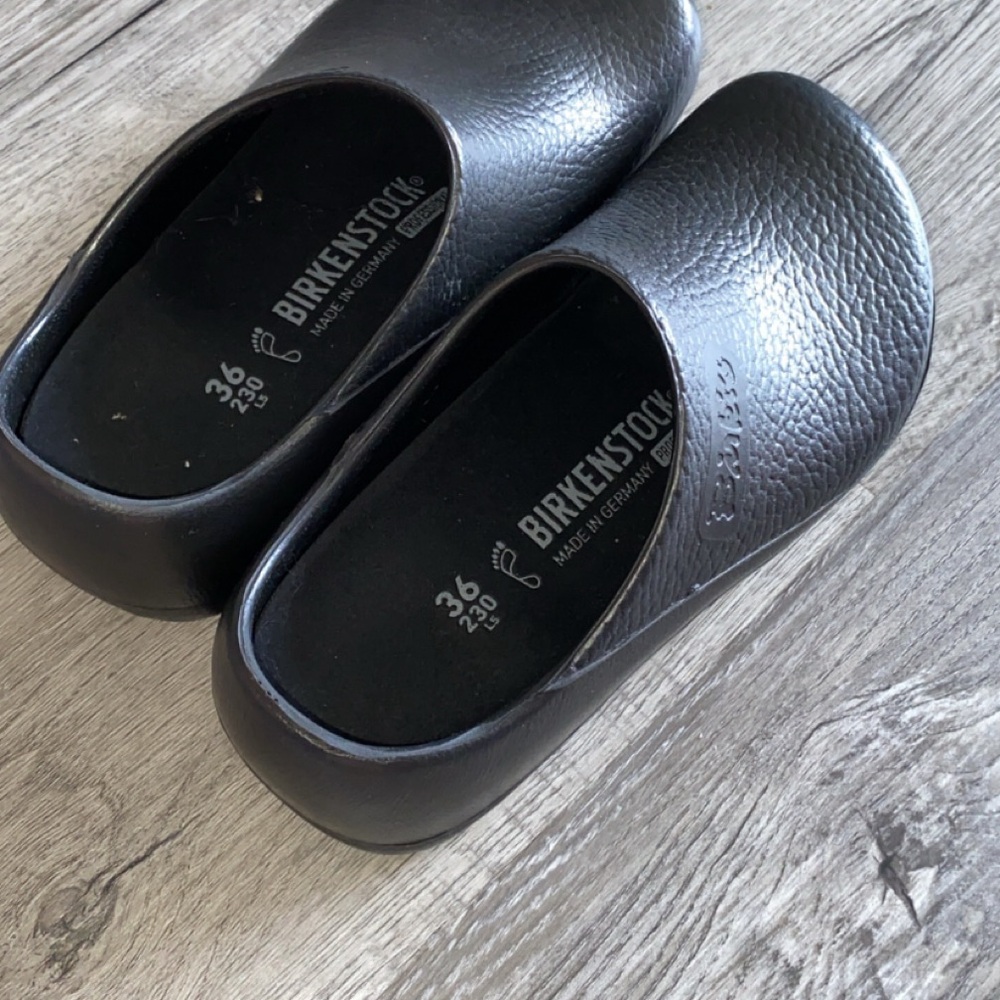 Birkenstock Kids Black Clogs